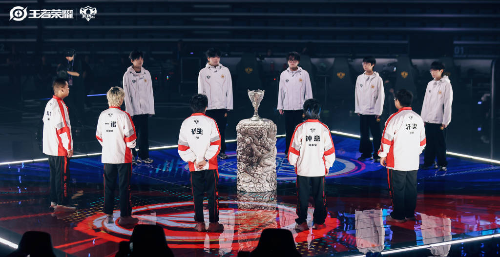成都AG赢得KPL夏季赛冠军，王者电竞发力线下探索