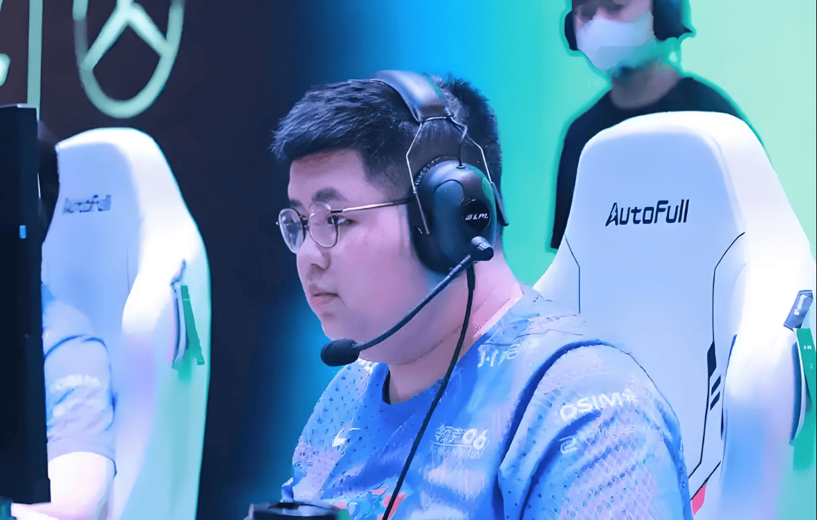 资讯：悲伤女友骗光LPL电竞圈！宝蓝陷其中金额高达四百万