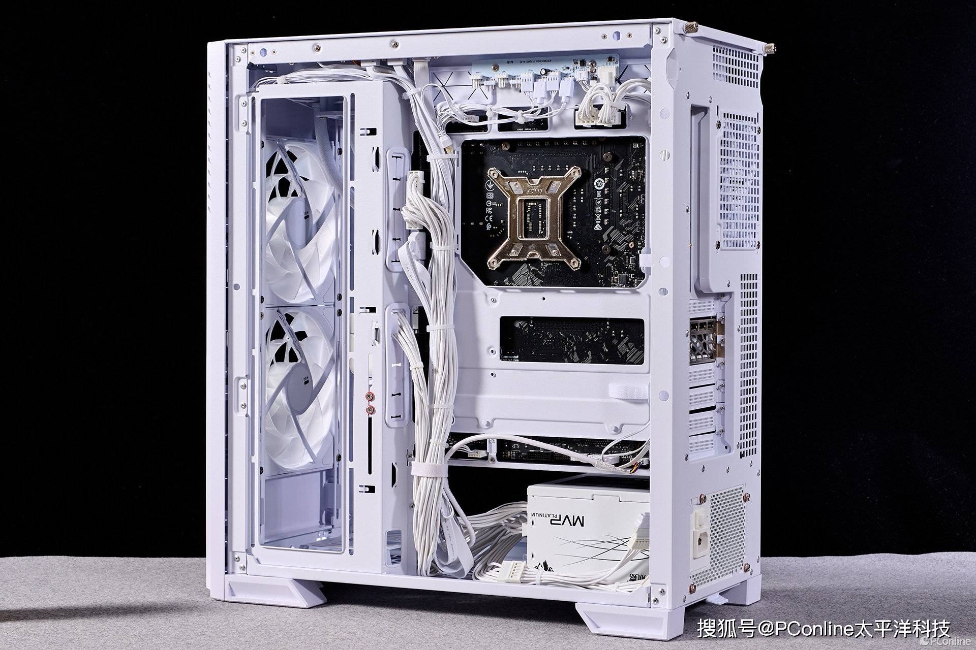 航嘉MVP P1200电源:硬核性能,电竞之魂