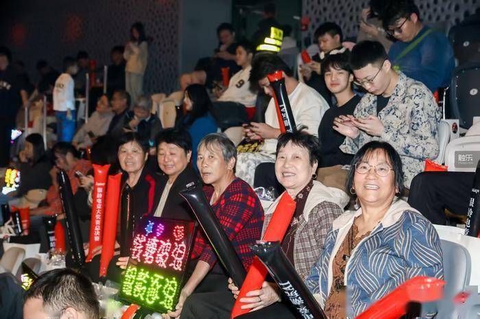 退休之后成为电竞选手